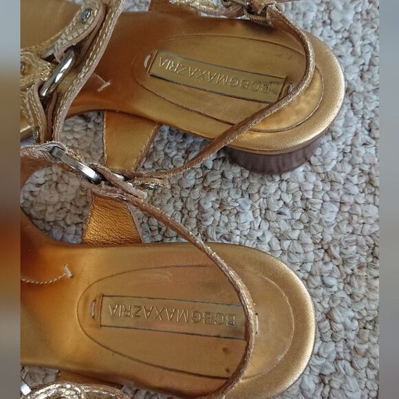 BCBG Max Azria Metallic Gold Tone leather Embellished Thongs size 37.5B - Picture 10 of 12